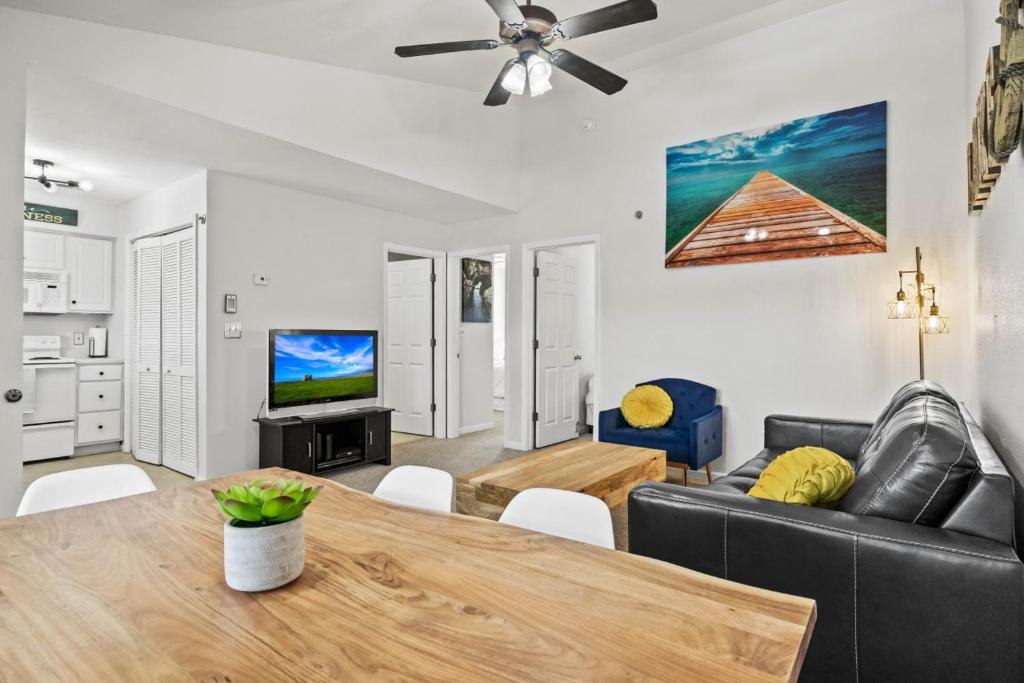 40 Lighthouse Rd. Unit 3-402, Lake Ozark