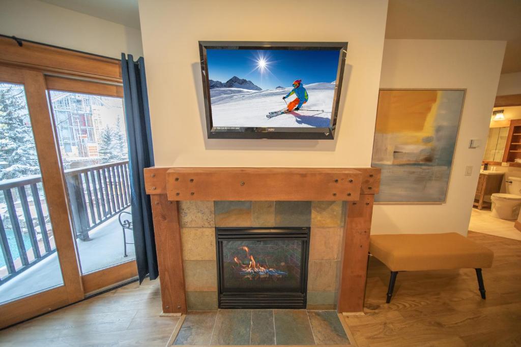 Springs 8838 by SummitCove Lodging, Keystone