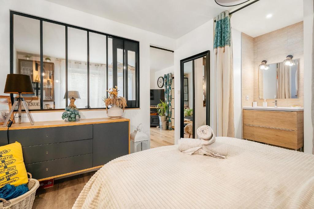 Chambre aspect loft, Baguer-Pican