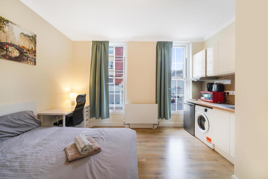 Central London Private Studio Suites, Londra