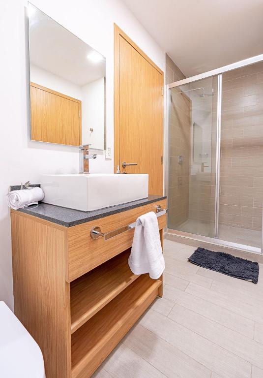 Wondrous apartment 2bed/2bath - 5
