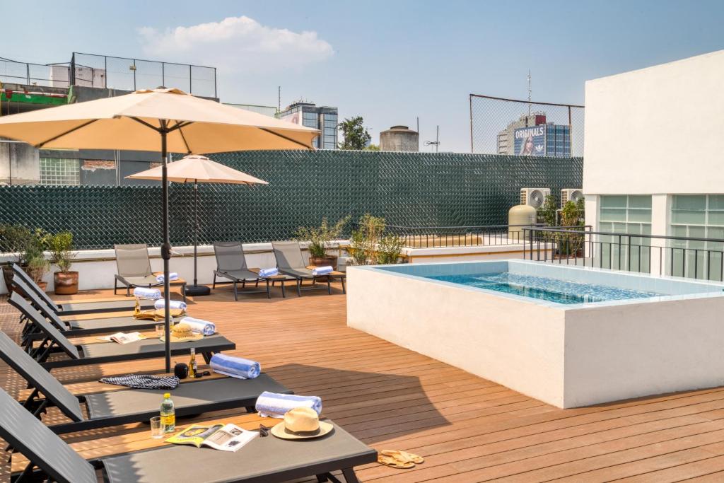 TONALA By Mr W, Mexiko