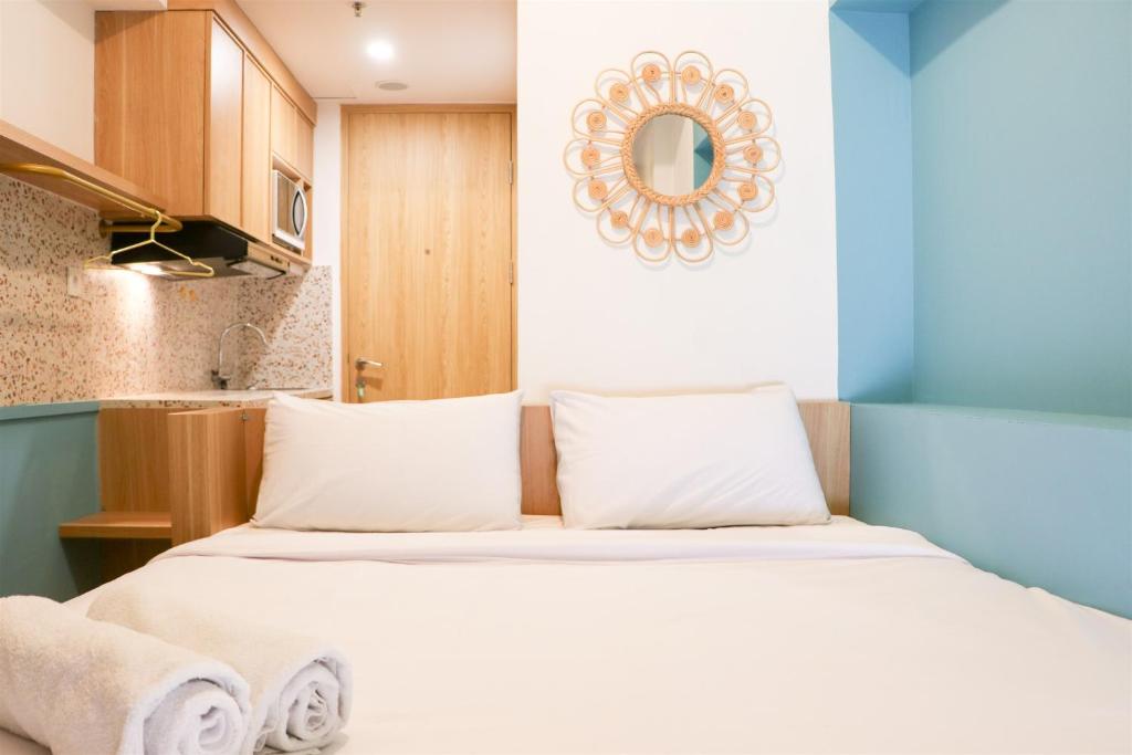 Modern and New Studio at Tokyo Riverside PIK 2 Apartment By Travelio, Rawalembang