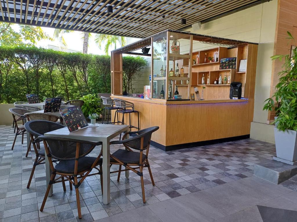 Bar/lounge