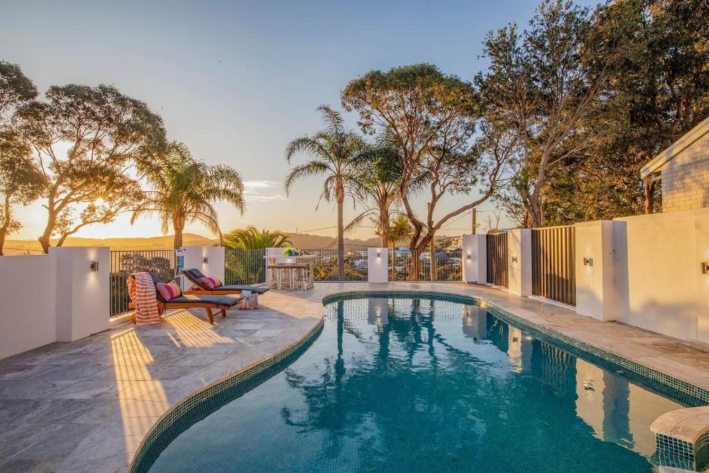 Manor Del Monte - Poolside Bliss and Oceanfront Oasis, Copacabana