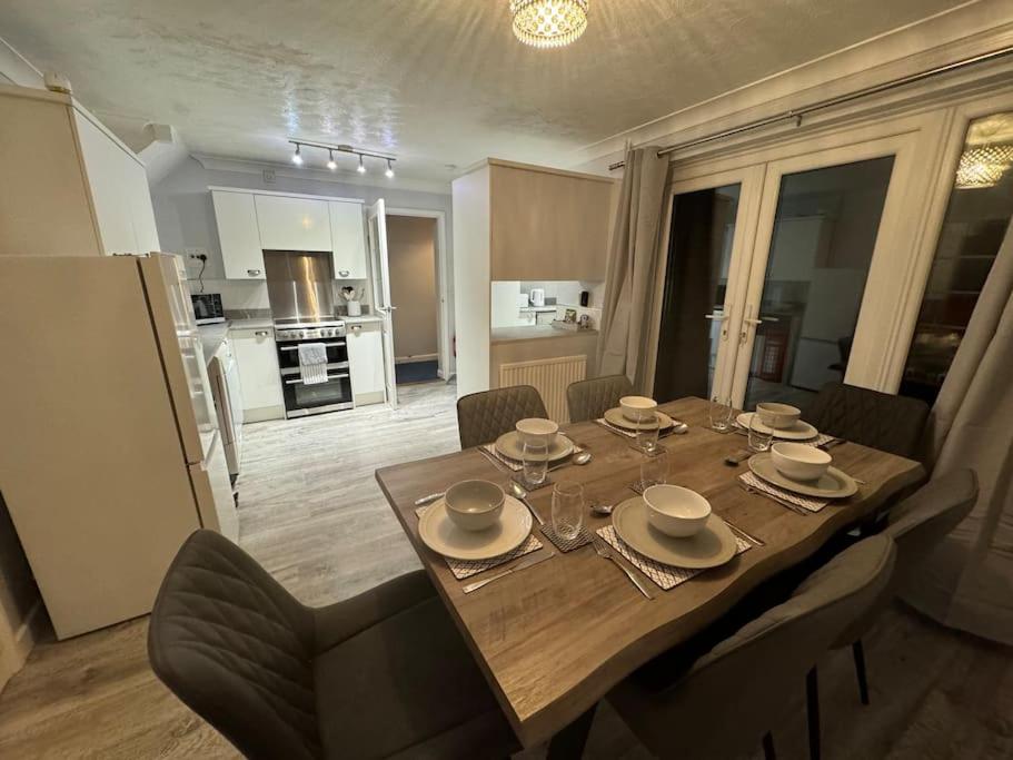 Newly refurbished 4 bed house, Capel Saint Mary