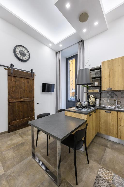 Industrial Apartment 2 Camere 2 Bagni Palazzo Mormando Napoli Centro Storico - 5
