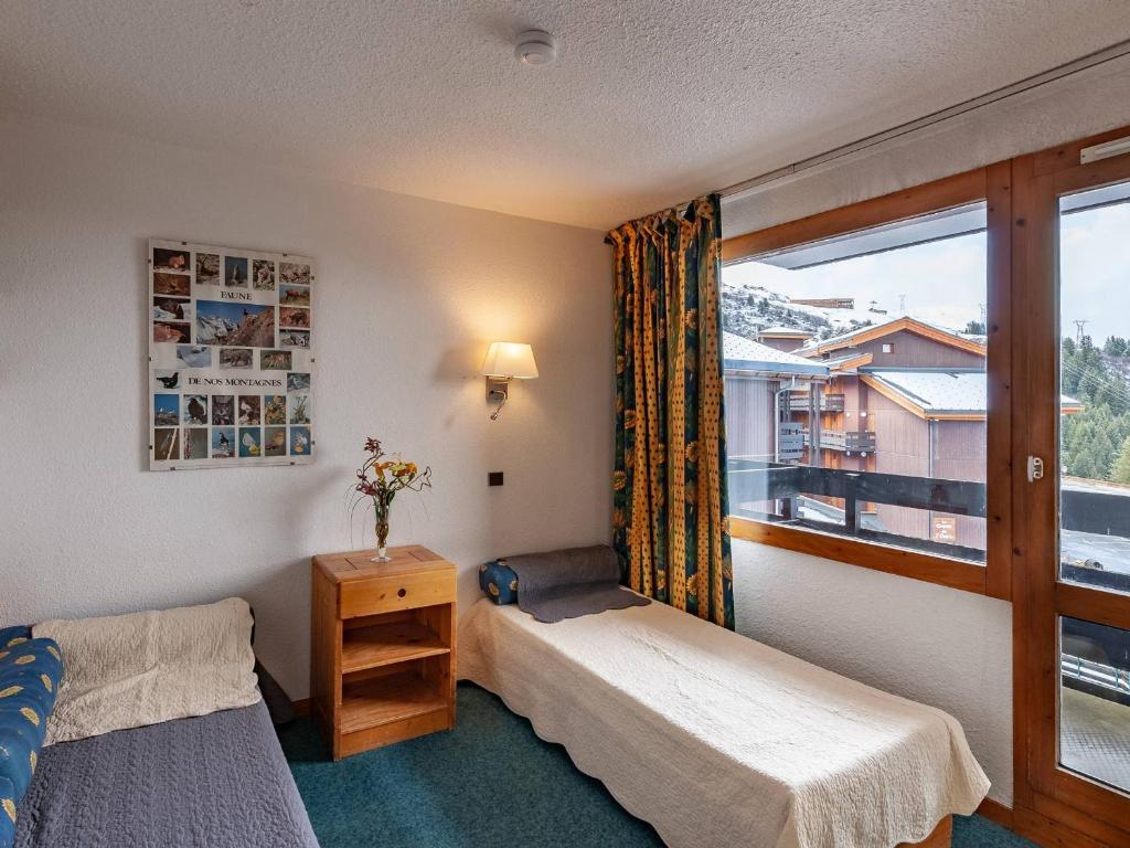Appartement lumineux près des pistes, 2 lits simples + canapé - FR-1-355-102 - 2