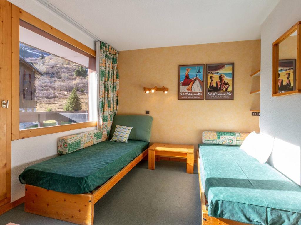 Studio divisible 27m², 4 lits simples, balcon, skis aux pieds, proche commerces, Laitelet, Méribel - FR-1-355-16 - 2