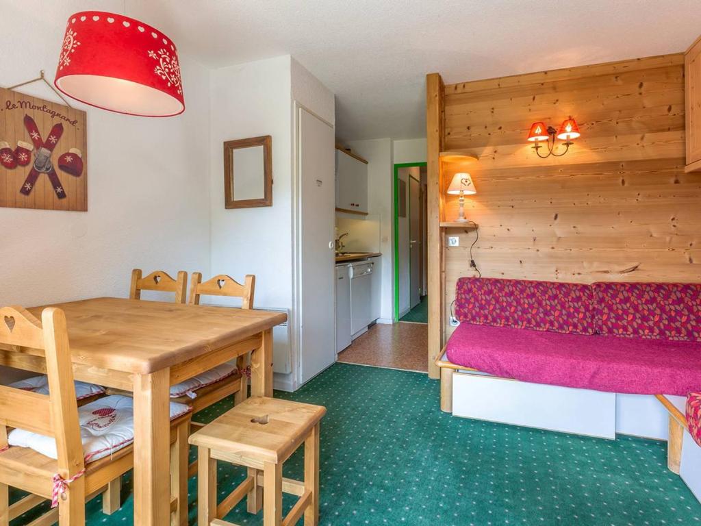 Appartement confortable, pieds des pistes, balcon, casier à skis - FR-1-355-58 - 3
