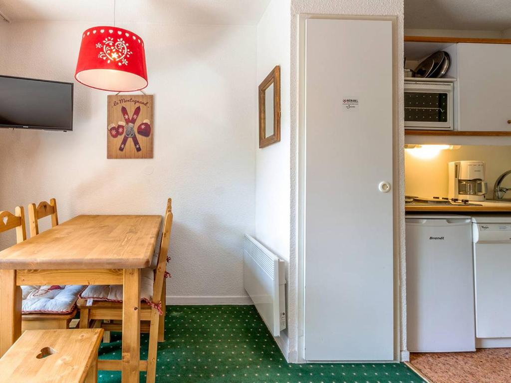 Appartement confortable, pieds des pistes, balcon, casier à skis - FR-1-355-58 - 4