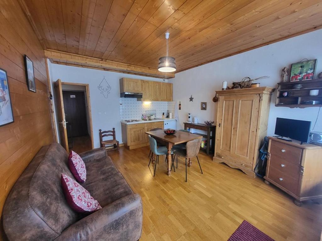 Charmant studio 4 pers, accès parking direct, proche pistes et services - FR-1-266-194 - 5