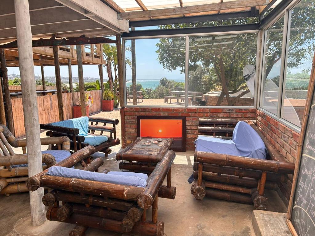 Bar/lounge
