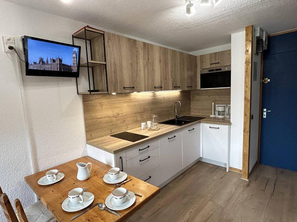 Studio divisible avec balcon, proche des pistes, animaux admis - FR-1-355-161 - 2