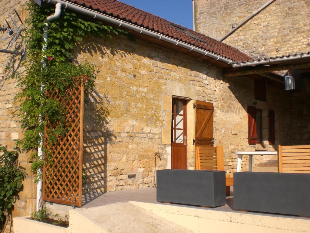 La Roseraie, campagne, calme et paix, Bulson