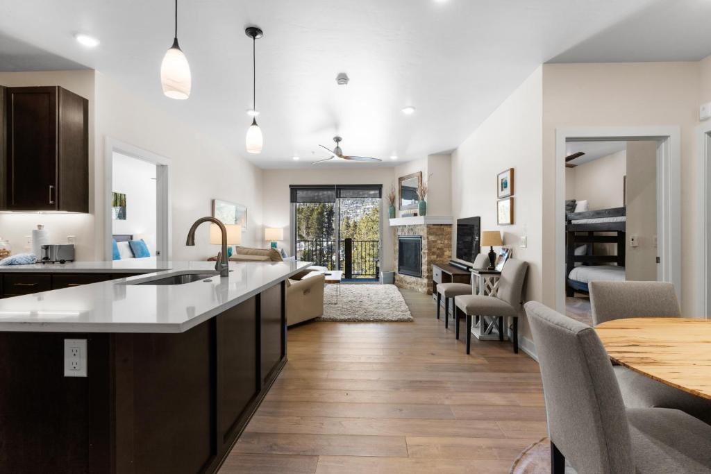 Clearwater Lofts 302 Building 3, Keystone