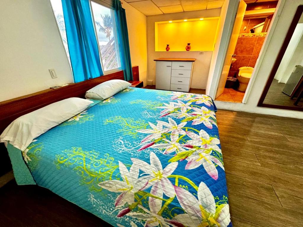 King Room, Hostal Muyuyo in Galapagos