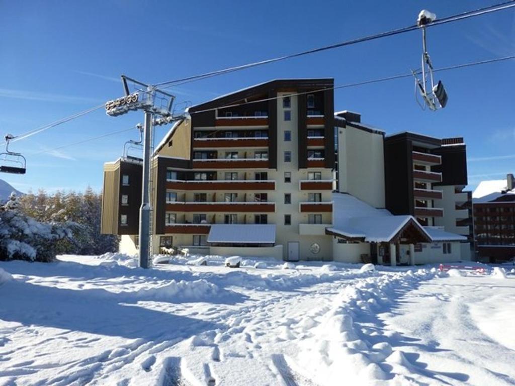 Studio cabine confortable, 30m², 5 pers, piscine, balcon, proche pistes, commerces - Alpe d'Huez - FR-1-405-361 - 2