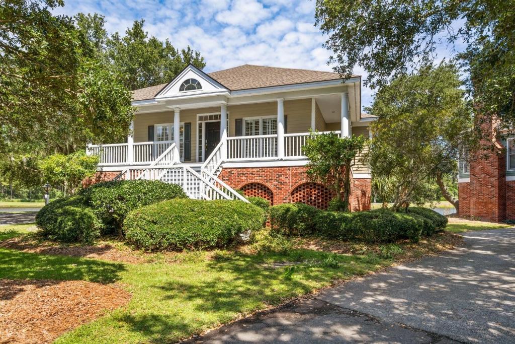 Sue's Way at Peace Vacations villa by Peace Vacations, Georgetown