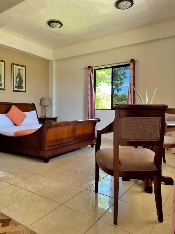 Gold View Beach Resort