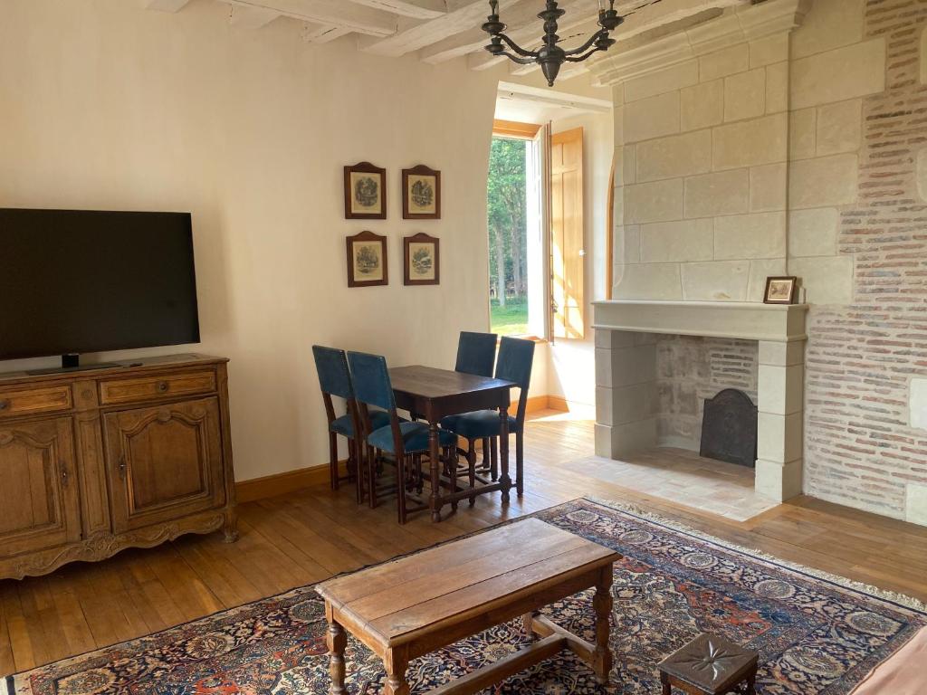 Gite bois des songes, Mettray