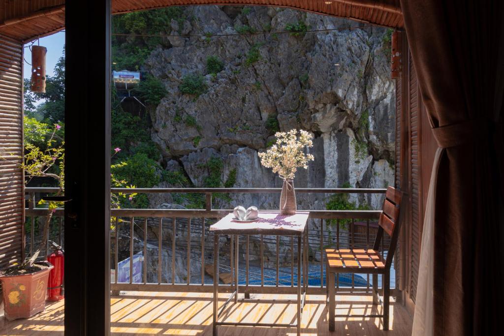 Bamboo Hill Villa