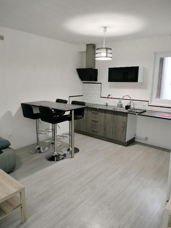 Appartement cosy avec patio en RDC - 5