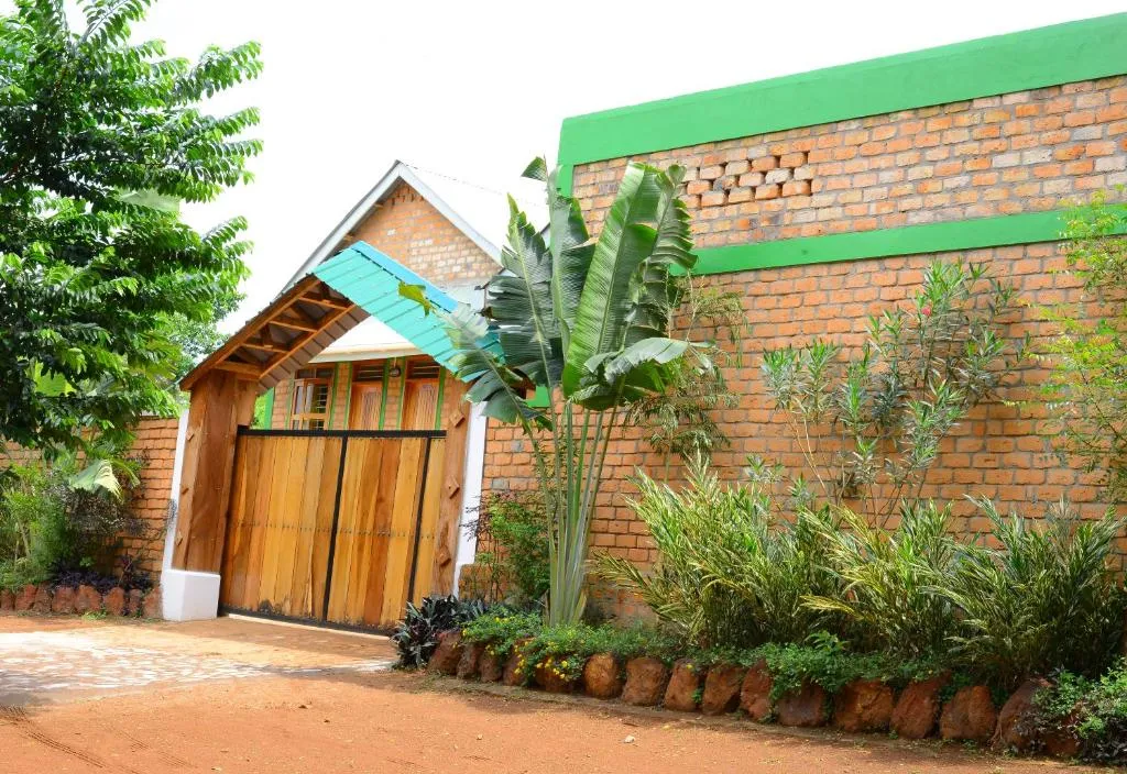 Iziba Lodge - Hoima, hotel in Hoima
