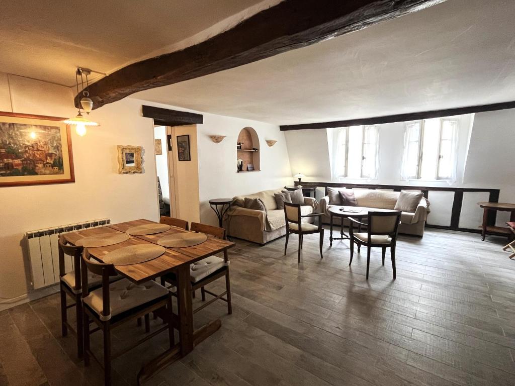 Typical Marais 3 bedroom - Beaubourg - 3