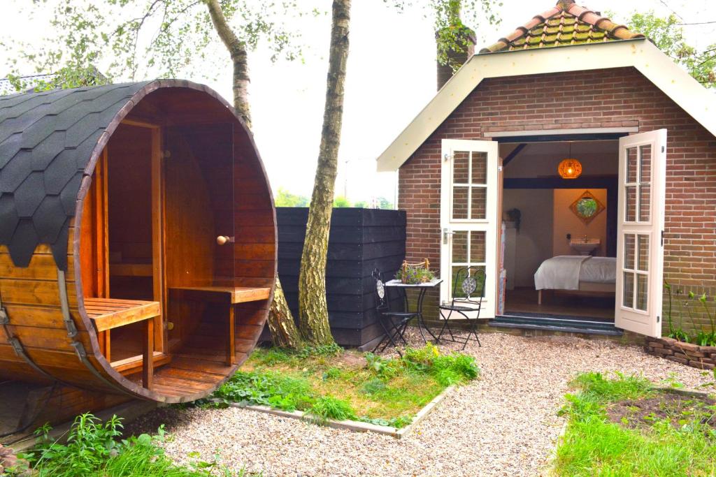 Bed & Breakfast Puur Natuur Putten, met privé sauna, Putten