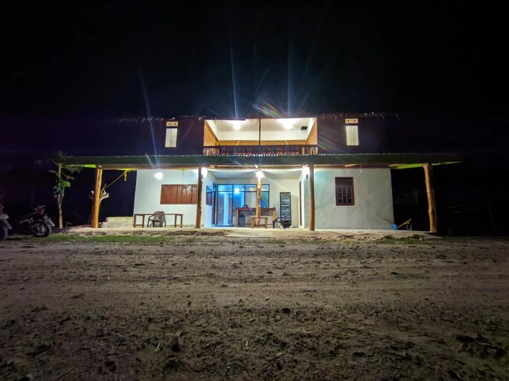 Surfcamp katiet mentawai，位于Katiet的酒店
