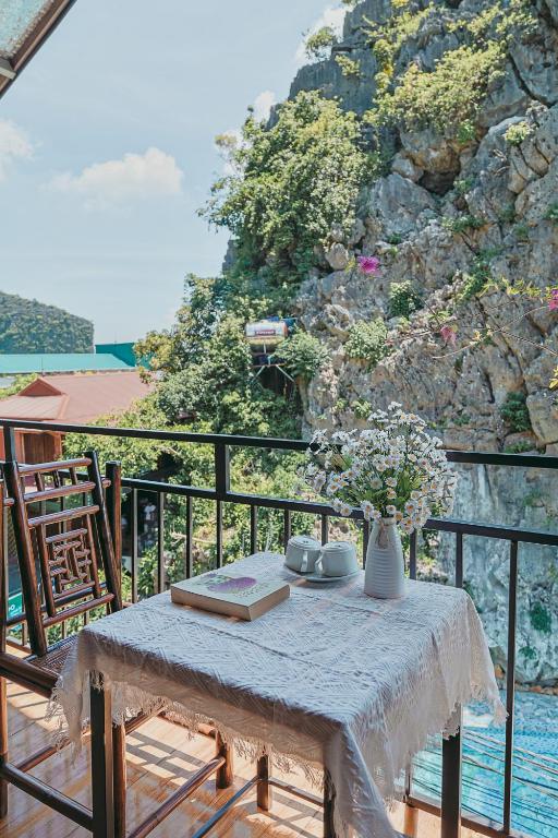 Bamboo Hill Villa