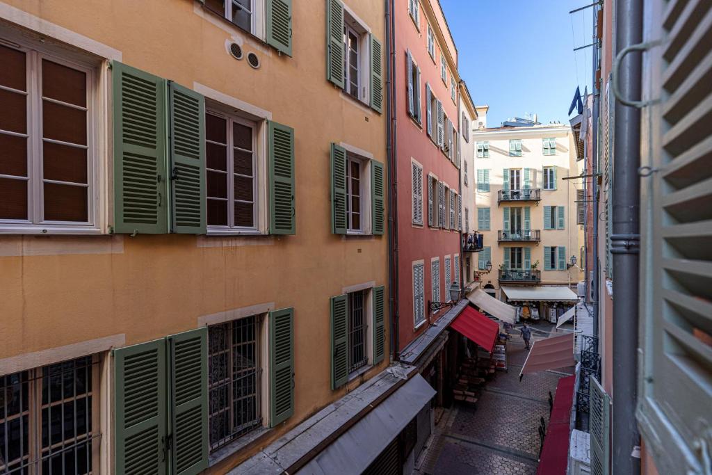 Studio en plein cœur de la vieille ville à Nice - 2