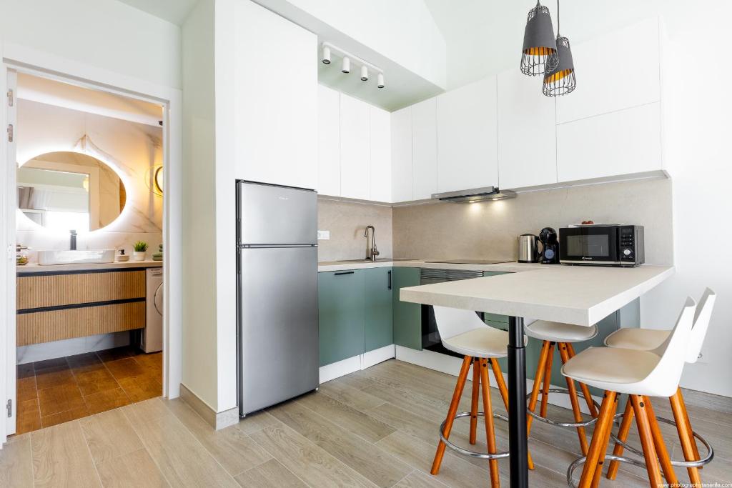 Spacious apartment with ocean view - 3