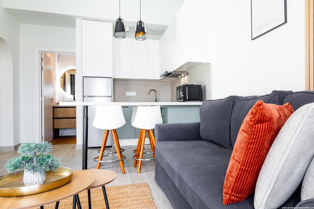 Spacious apartment with ocean view - 5