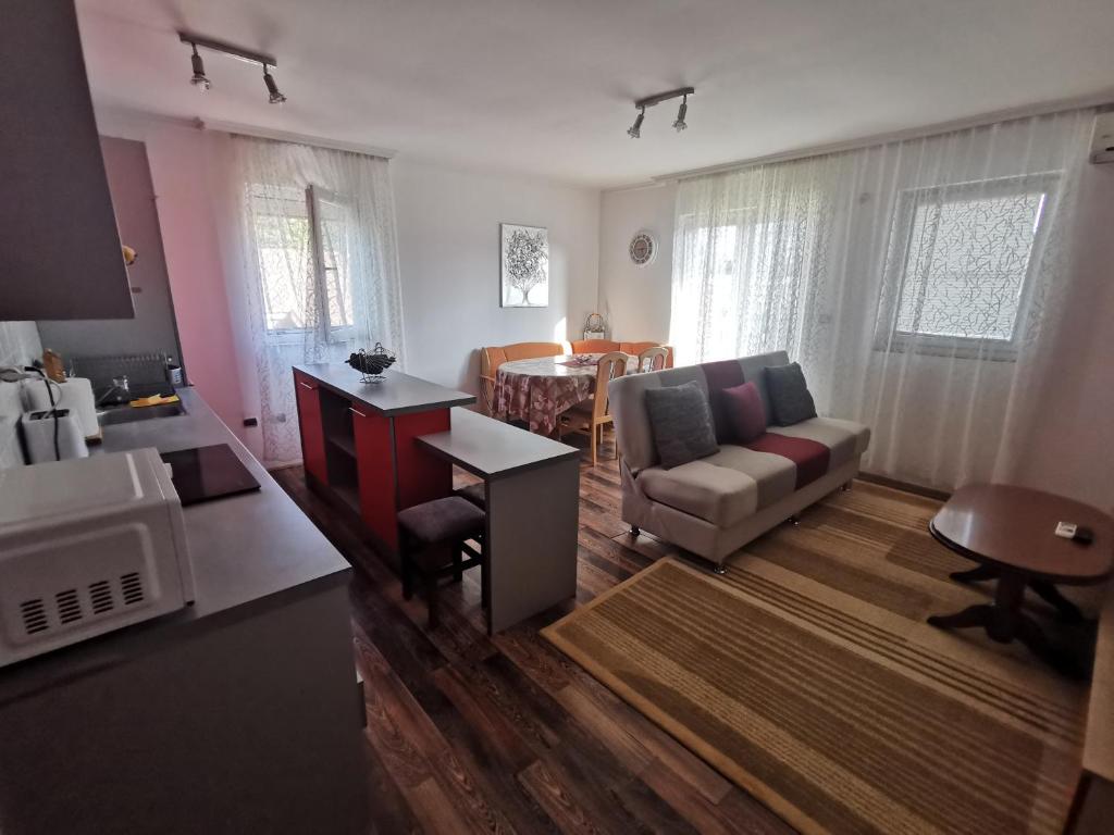 Dunav 012, Veliko Gradište