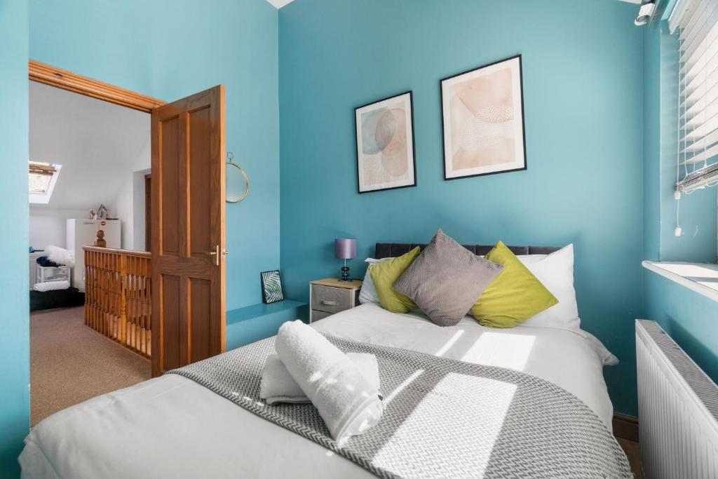 Detached 3BR house in Ashford with Free Parking, Ashford