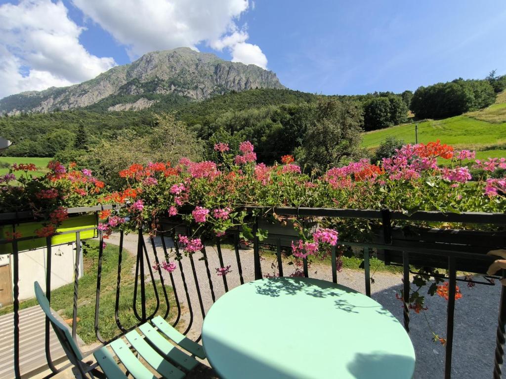 Les Clarines Perceneige - Chambre d'Hotes Vue Sur Montagne & SPA 전경