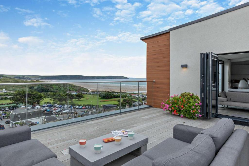 1 Woolacombe West - Luxury Apartment at Byron Woolacombe, only 4 minute walk to Woolacombe Beach!, Woolacombe