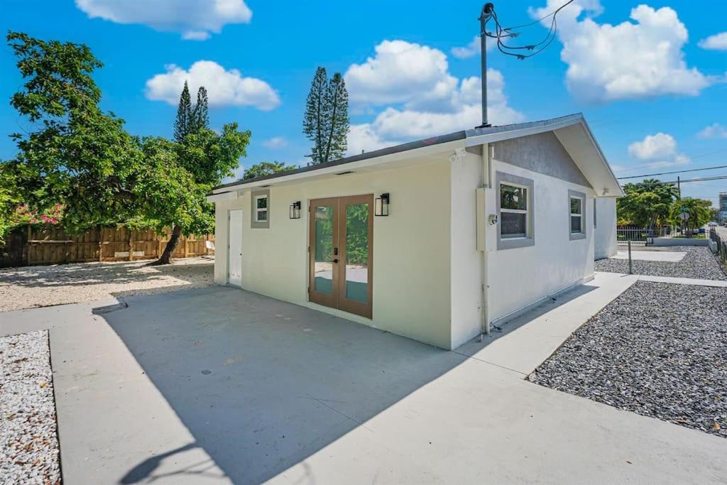 Modern Oasis Unit 2 - Close to Beach, Brickell & Airport, Miami