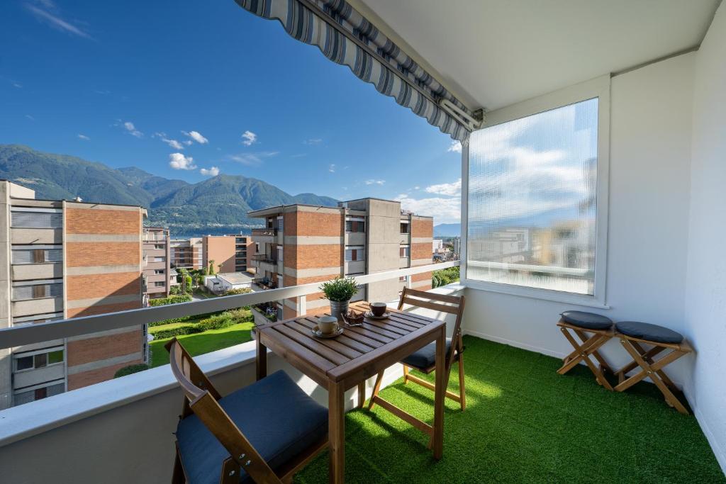 Renovated Lake View Apt with AirCon, Minusio
