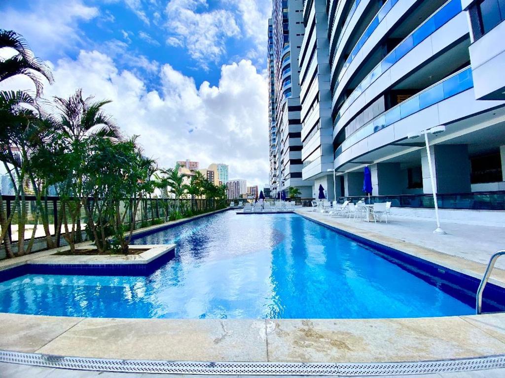 Apto 19º andar, piscina, academia, garagem, ao lado do Shopping Salvador, Salvador