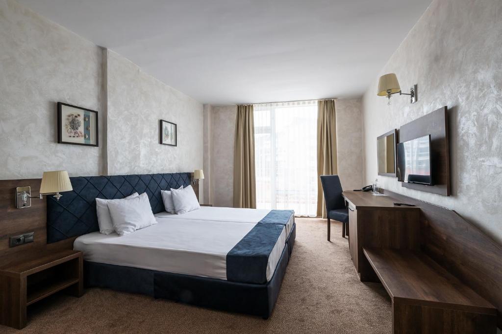 Flamingo Beach Hotel — Pokoje in Słoneczny Brzeg, Region Burgas