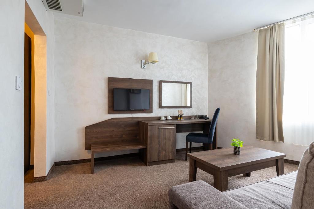 Flamingo Beach Hotel — Pokoje in Słoneczny Brzeg, Region Burgas