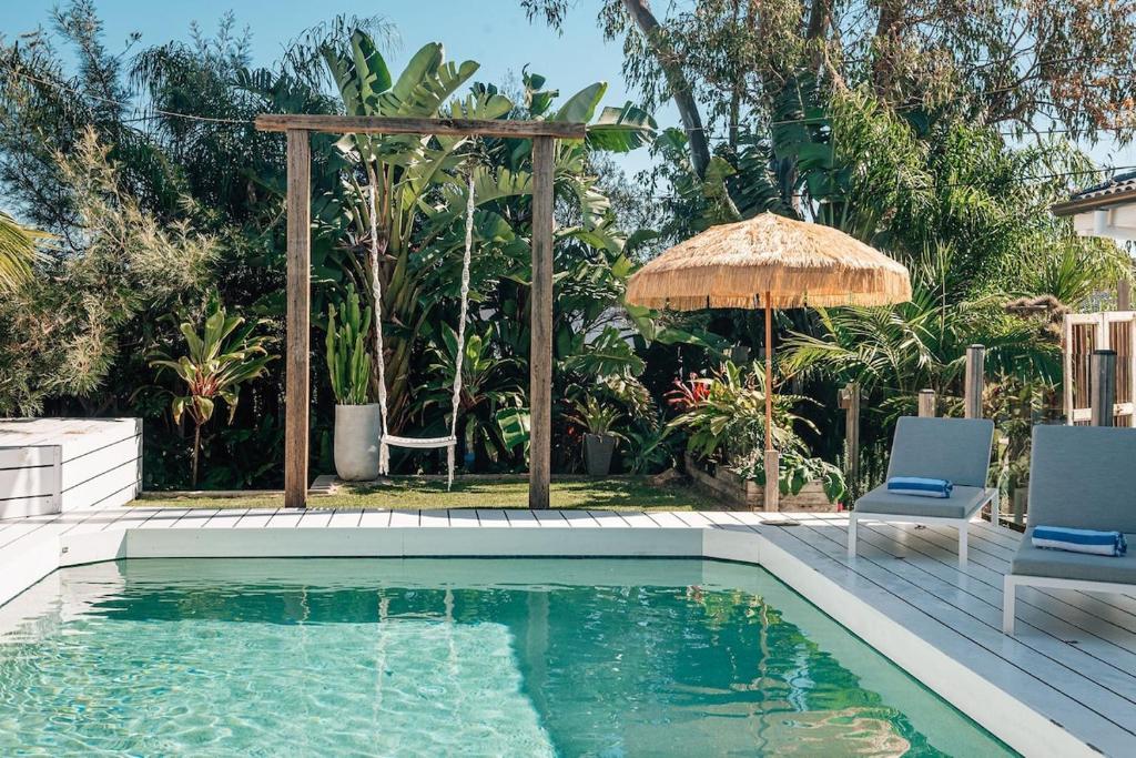 Prime location with pool - walk to Coolum Beach, Coolum Beach