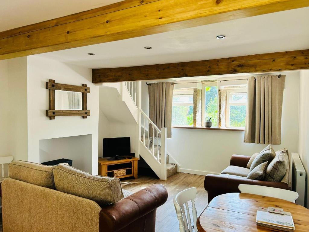 Cozy Cottage in Mytholmroyd, near Hebden Bridge photo 2