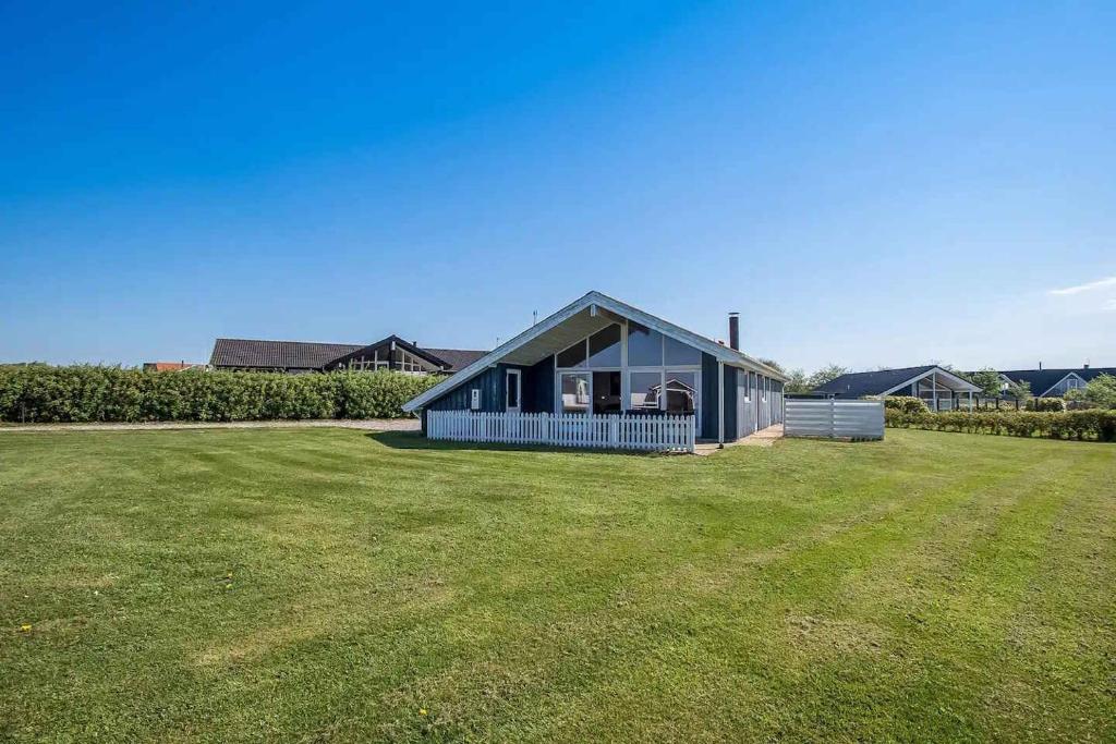 Large Family House With A Beautiful View, Vinderup