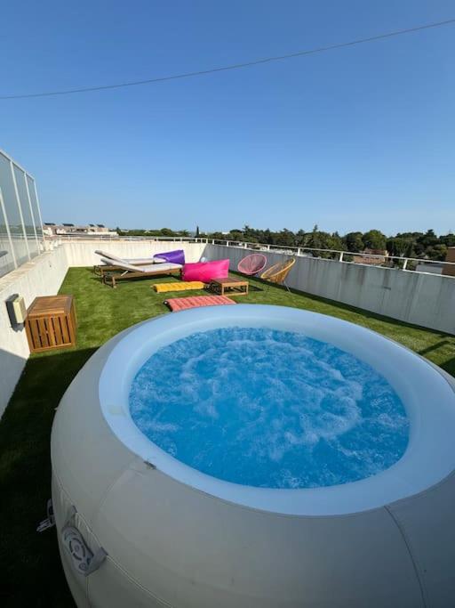Luxueux 5 pc, Jacuzzi, rooftop, terrasse, clim, Montpellier
