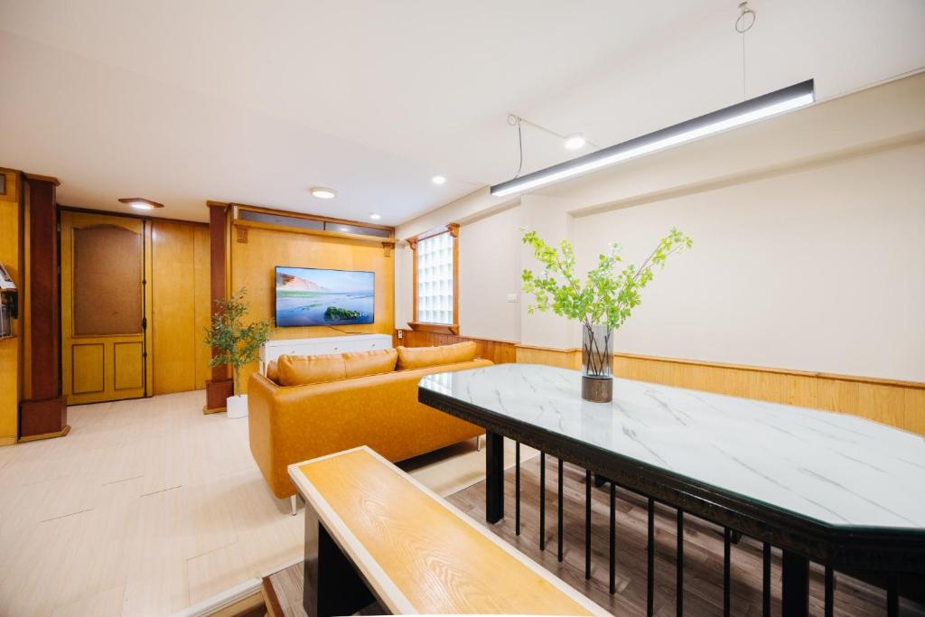 VietHOME - 501 The Wood - 2 bedrooms, Hanoj