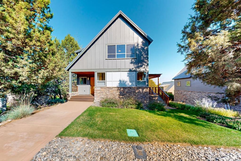 Relaxing Retreat at Eagle Crest, Redmond